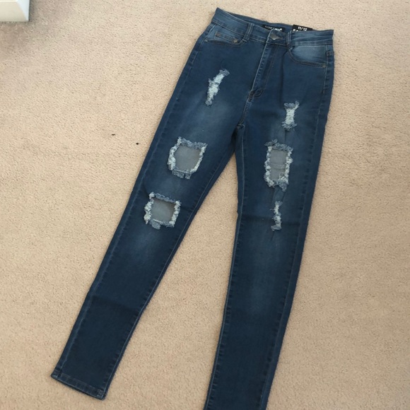 Fashion Nova Needing Something Jeans Medium Wash - Picture 4 of 5
